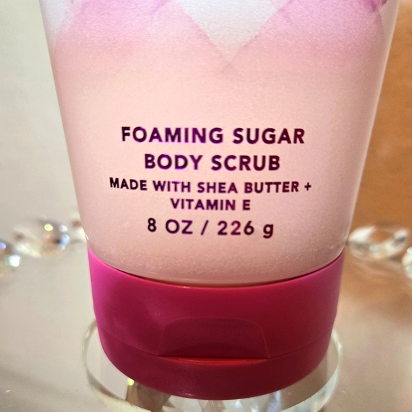 Gingham Gorgeous Bath & Body - Picture 4 of 5